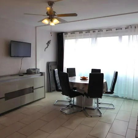 Apartment : T2 Climatise Proche - Fr-1-776-20